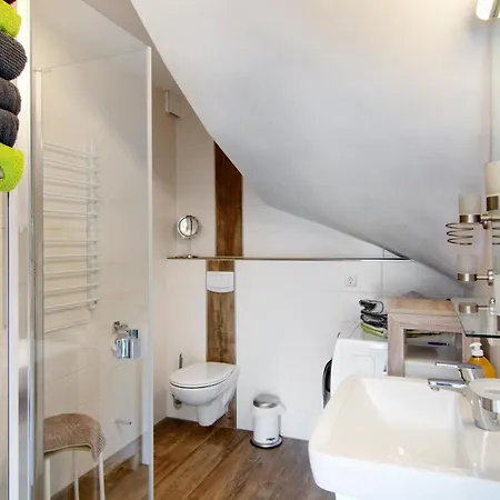 Maren-marie Apartment *